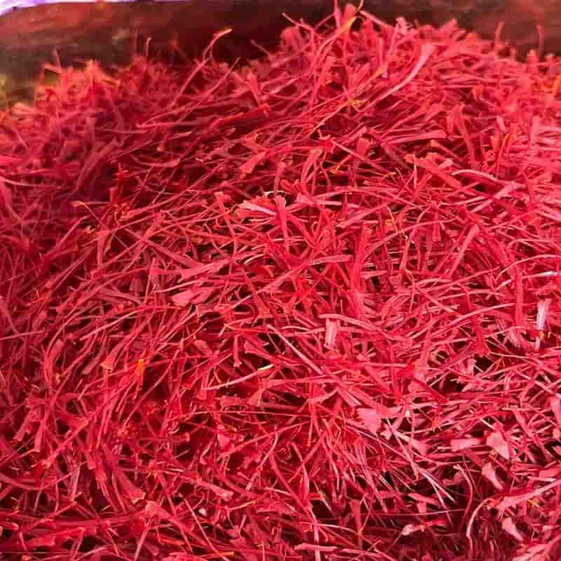 تصویر 3 از زعفران مرغوب ایرانی با عطر و رنگ دلنشین
